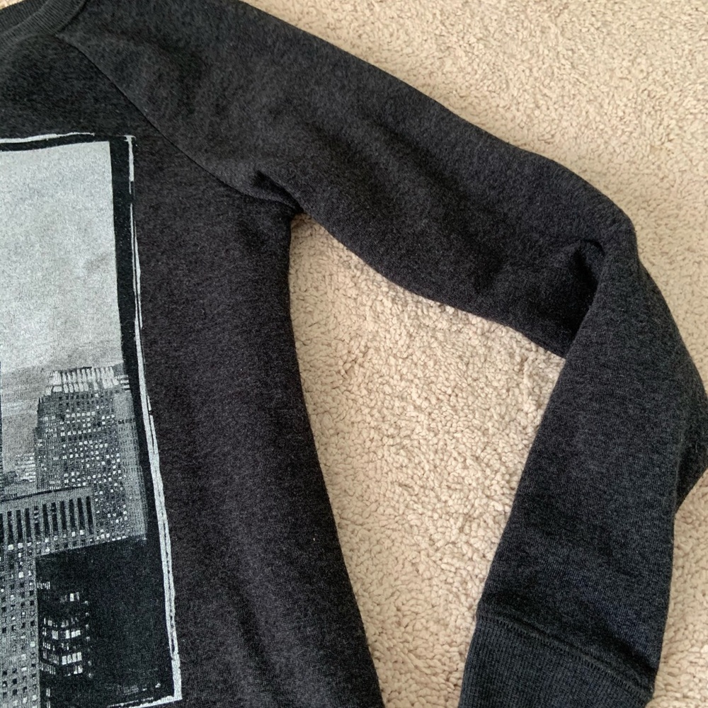 NYC Sweatshirt - Picture 6 of 6